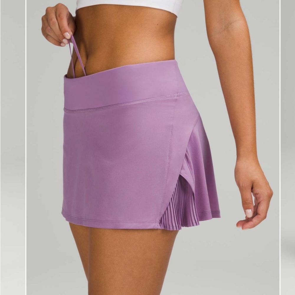 Lululemon Play Off The Pleats Mid Rise Skirt
Wisteria Purple